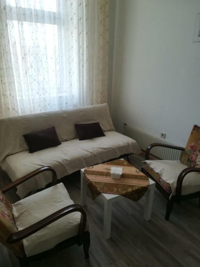 Ferienwohnung Hietzing Відень Екстер'єр фото