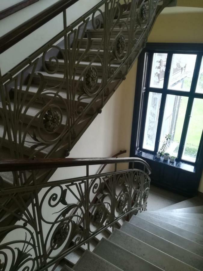 Ferienwohnung Hietzing Відень Екстер'єр фото